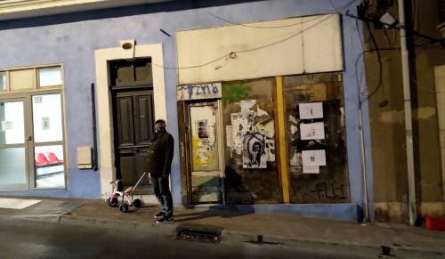 une espèce d'emprisonnement 4